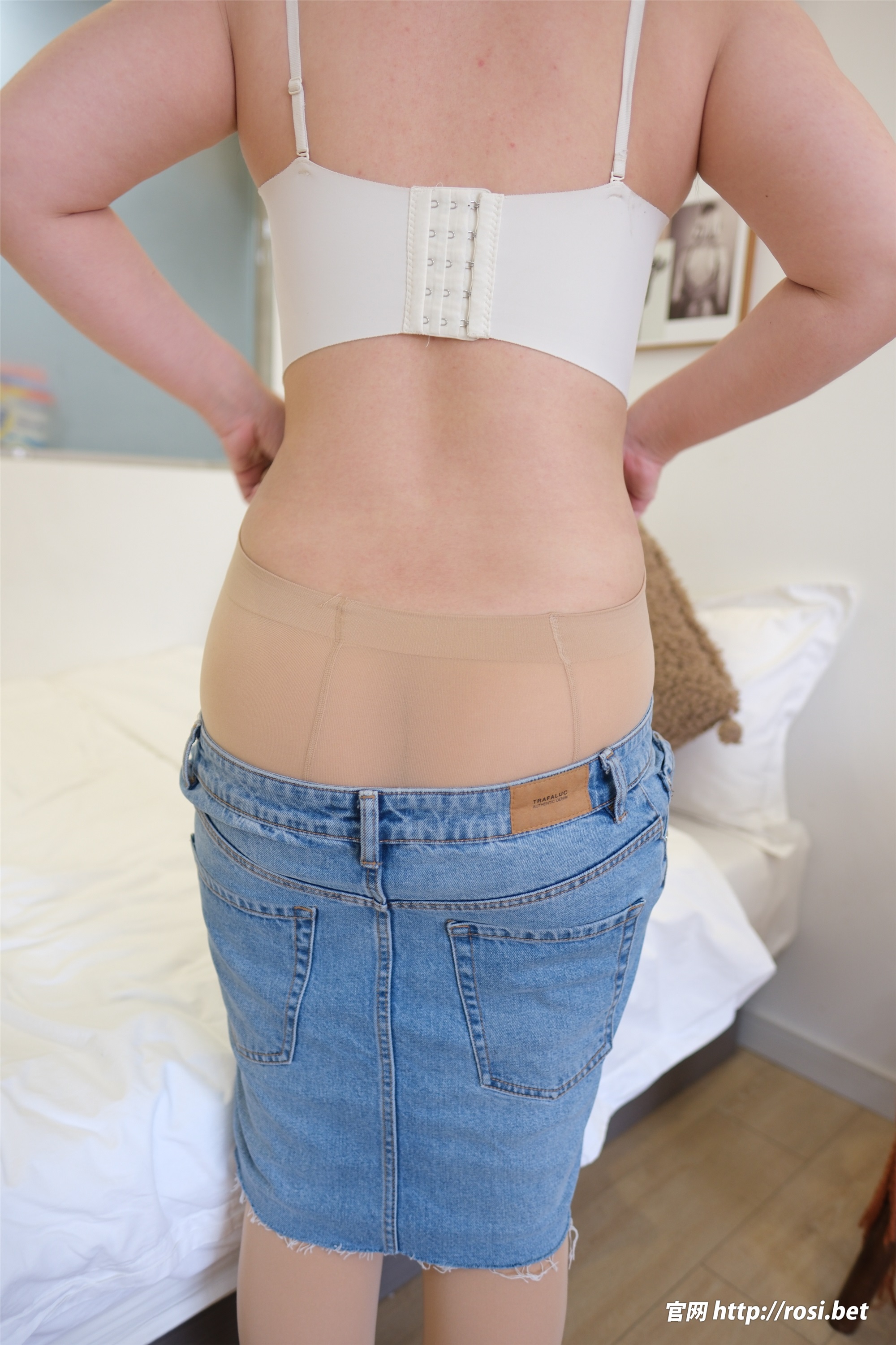 ROSI写真 2025.08.27 NO.5014